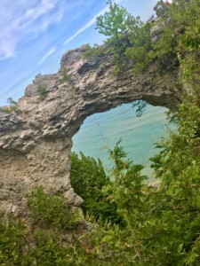 Experiencing Northern Michigan: Horse-Drawn Carriage Tour on Mackinac Island