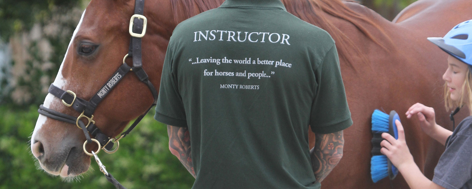 Monty Roberts Instructor, Simon d’Unienville, works with a participant in the Lead-Up® program. Photo by June Tabor. 