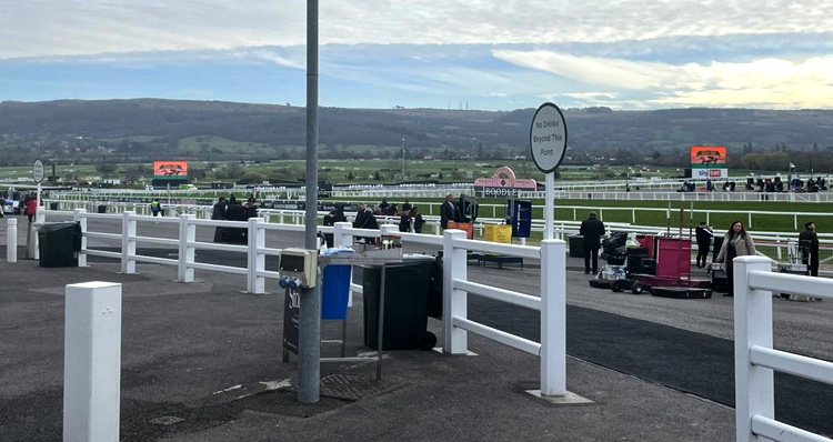 Cheltenham racecourse - Source: Unsplash